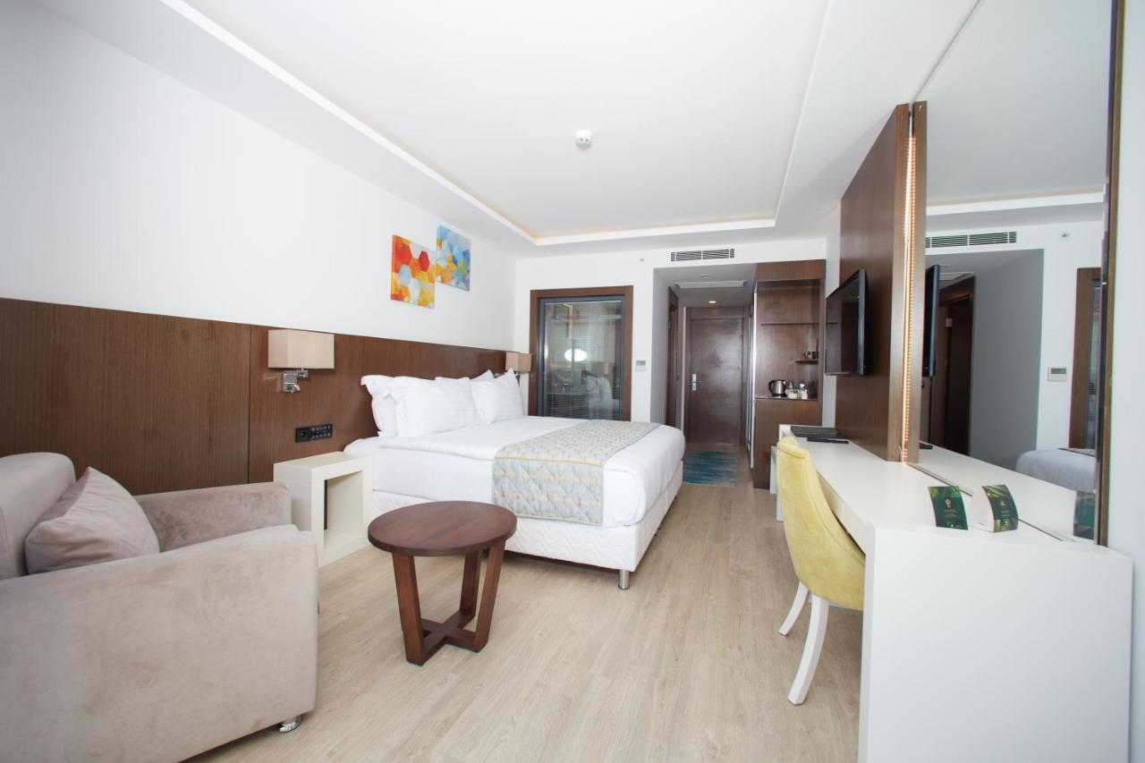 The Nowness Luxury Hotel & Spa Adulty Only Çeşme Exteriör bild