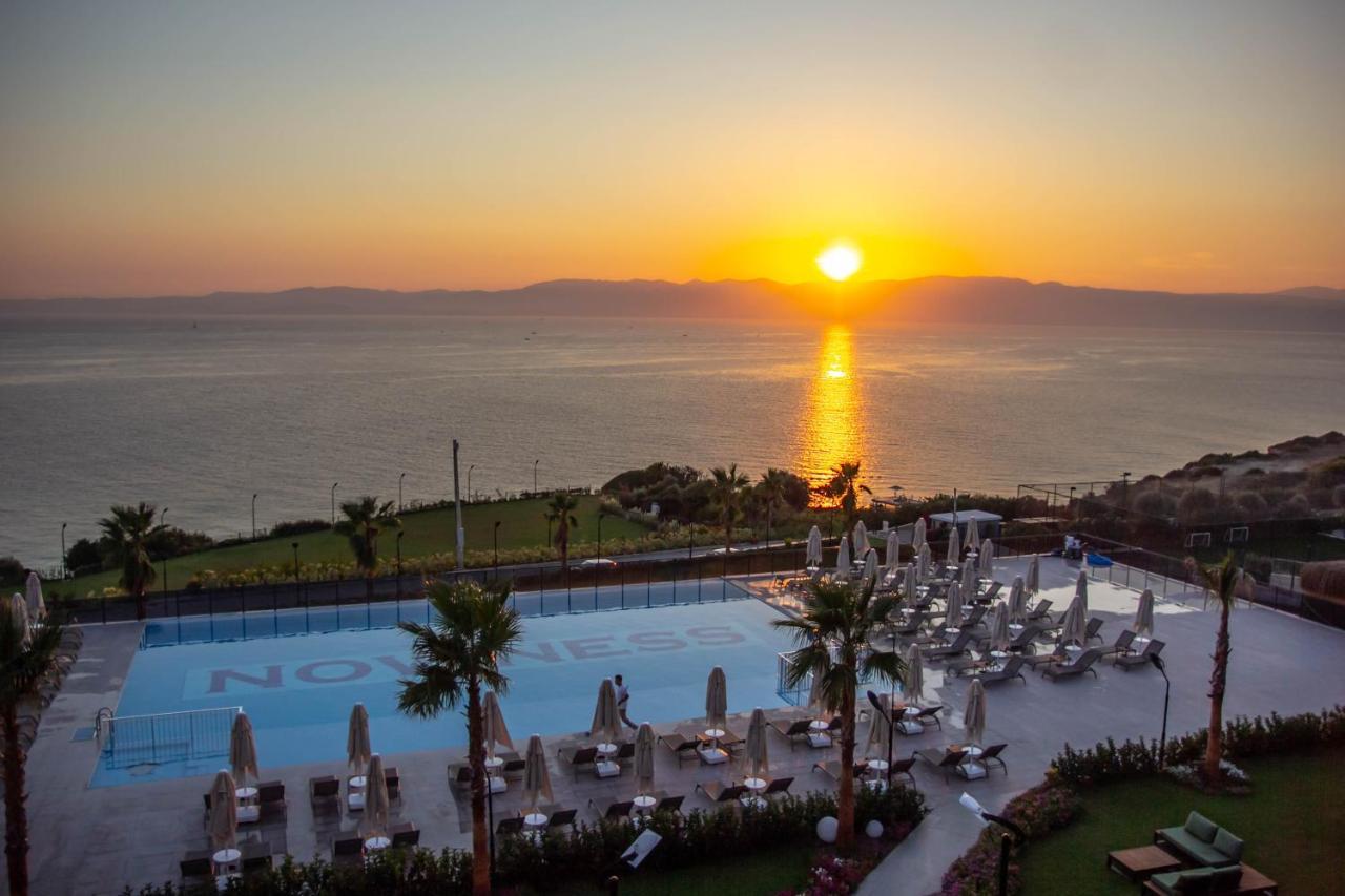 The Nowness Luxury Hotel & Spa Adulty Only Çeşme Exteriör bild