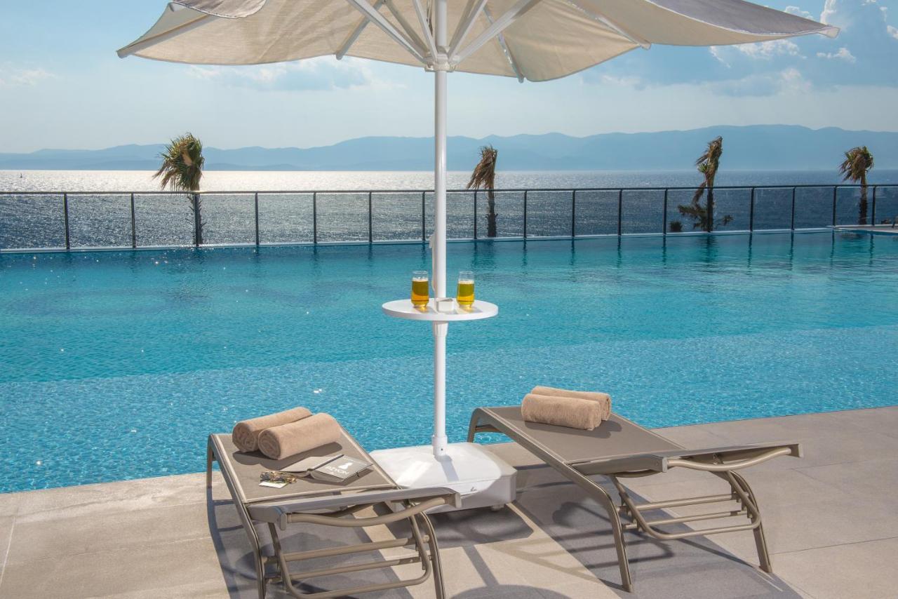 The Nowness Luxury Hotel & Spa Adulty Only Çeşme Exteriör bild