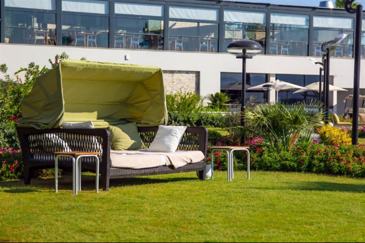 The Nowness Luxury Hotel & Spa Adulty Only Çeşme Exteriör bild